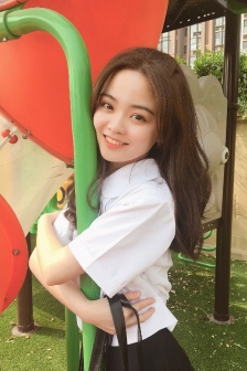 漂亮的女保姆