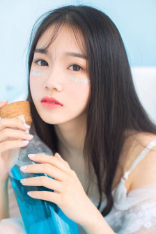 女性穿戴自慰器走路上班图片